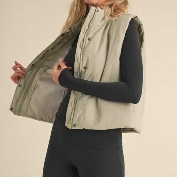 Chloe Puffer Vest | Women's Sage Green Layering Sleeveless Jacket | Fall Fashion - Picture 5 of 13